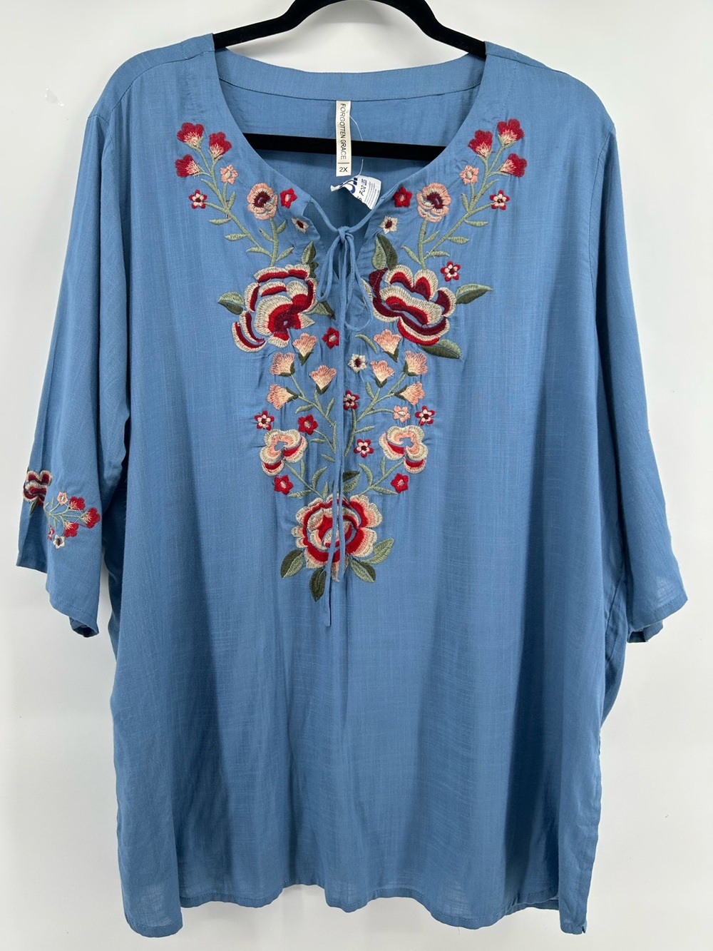 Forgotten Grace Embroidered Floral Blue Blouse Top Women's Size 2X NWT